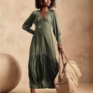 Banana Republic Olive Long Sleeve Dress
